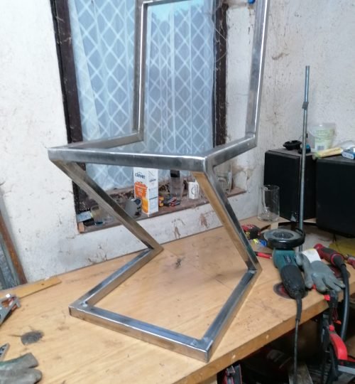 jedálenská stolička